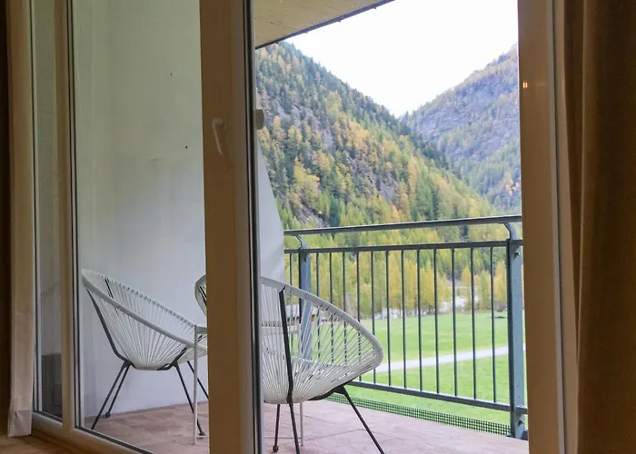 International House Deluxe Zw 13 *